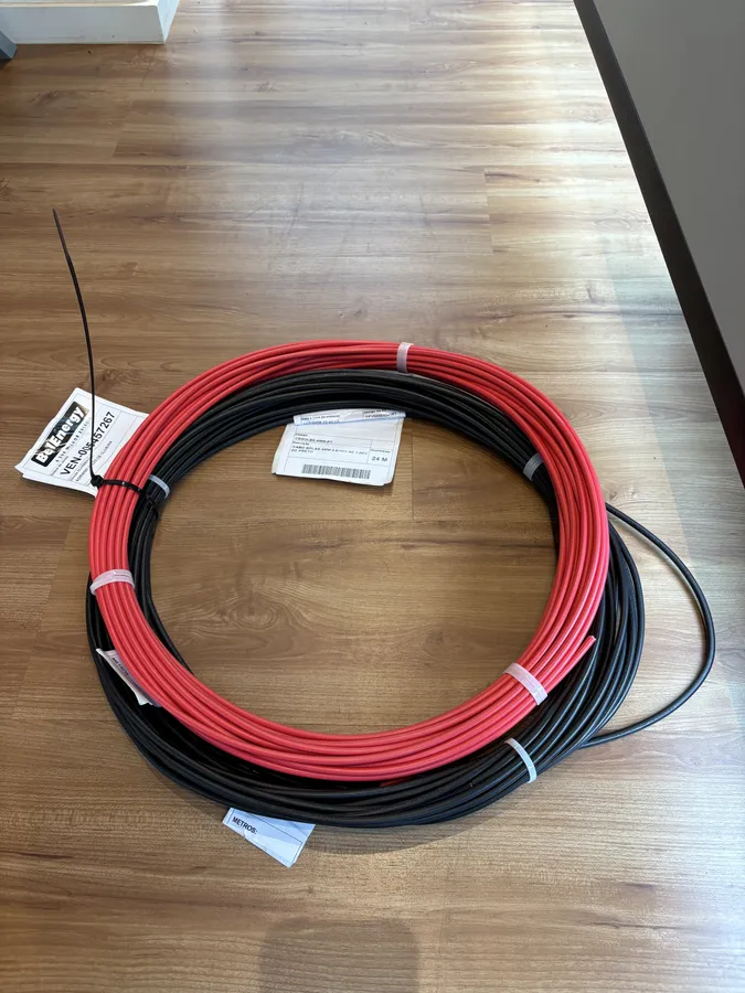 Rolos de cabo solar fotovoltaico 4mm vermelho e preto com isolamento duplo